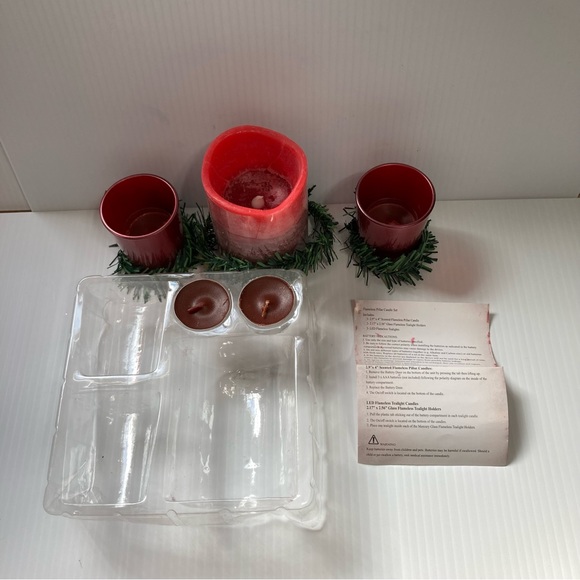 Flameless and Tea Candle Set with Garland and 2 Toned Red Candles Set of 5 - Picture 3 of 8